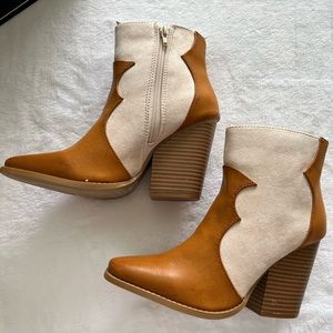 Brand New! Never Worn! Camel & Cream Textured Western Bootie Size 7.5